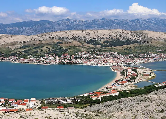 Pag 6412b Pag Town